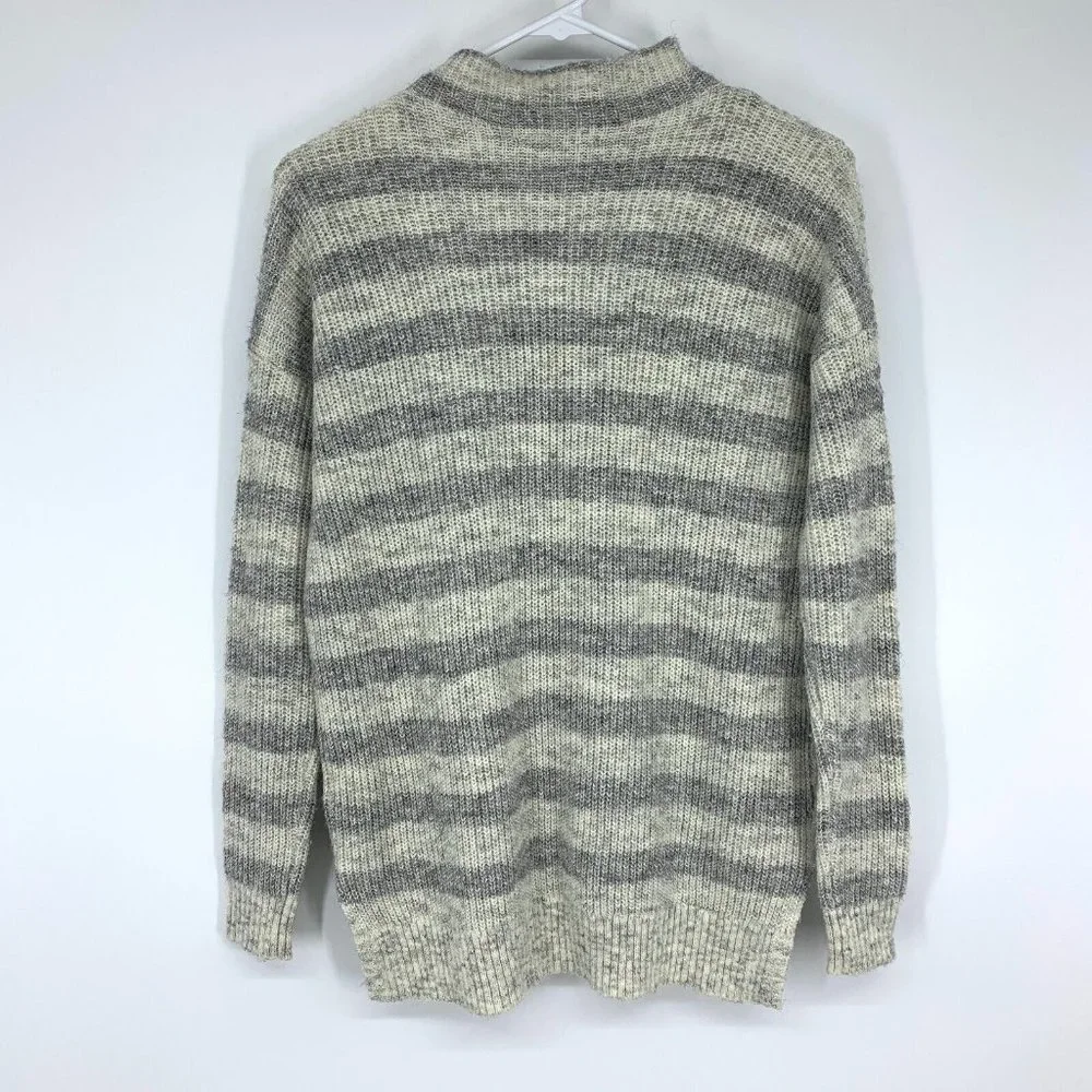 American Eagle Sweater Gray Beige Stripe Long Sleeve Knit Mock Neck - Picture 6 of 8